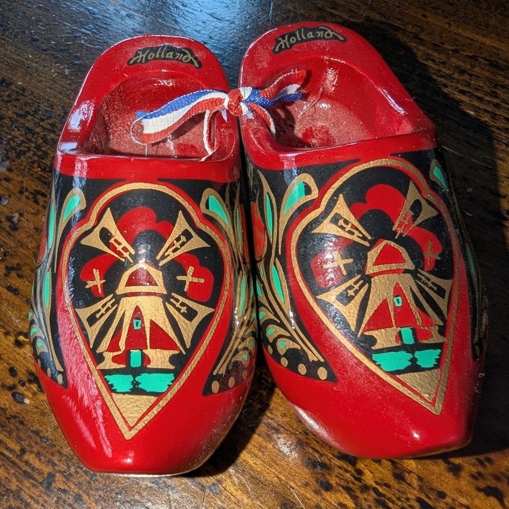 Holland Wooden Clogs Red Gold Windmill Hand Painted Miniature